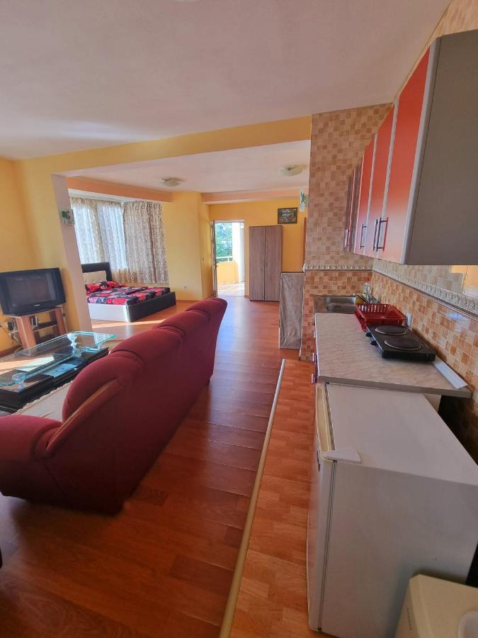 Grandino Holiday Rooms&Apartments 乌尔齐尼 外观 照片
