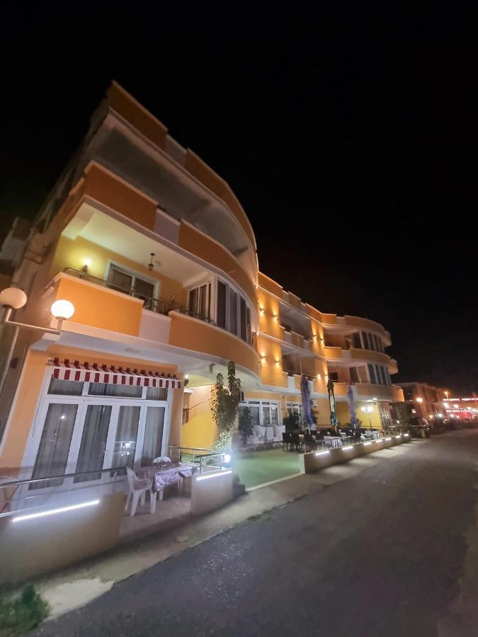 Grandino Holiday Rooms&Apartments 乌尔齐尼 外观 照片
